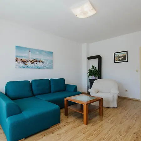 With Parking Spaces Mastrinka, Ciovo - 11283 Appartamento *