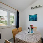 Apartment With Parking Spaces Mastrinka, Ciovo - 11283 *