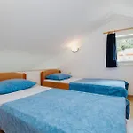 Apartment With Parking Spaces Mastrinka, Ciovo - 11283