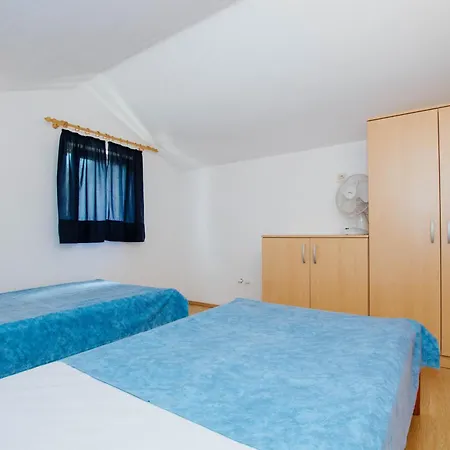 Apartmán With Parking Spaces Mastrinka, Ciovo - 11283 Trogir