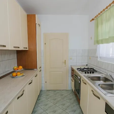 With Parking Spaces Mastrinka, Ciovo - 11283 아파트