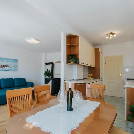 With Parking Spaces Mastrinka, Ciovo - 11283 아파트 트로기르