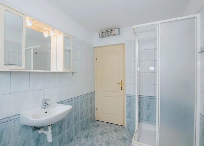 With Parking Spaces Mastrinka, Ciovo - 11283 公寓 *
